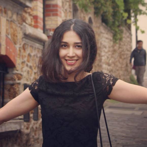 Meet your Posher, Elaheh - Picture 1 of 1